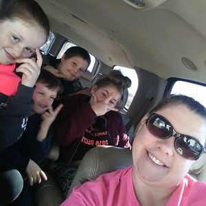 Meet your Posher, Melissa